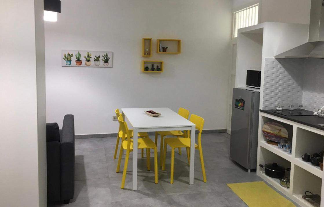 巴勒莫Casa Nicuzza别墅 外观 照片